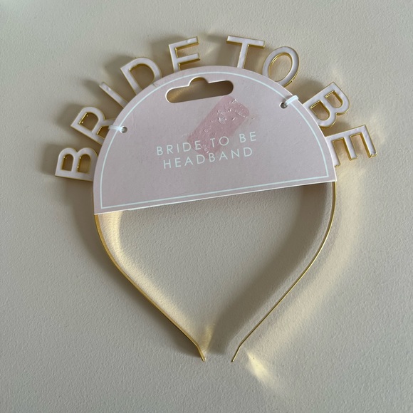 Bride To Be Bundle - Picture 2 of 5